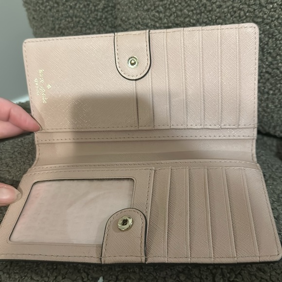 Kate Spade wallet - Picture 3 of 3